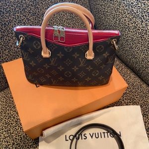 Louis Vuitton Handbag